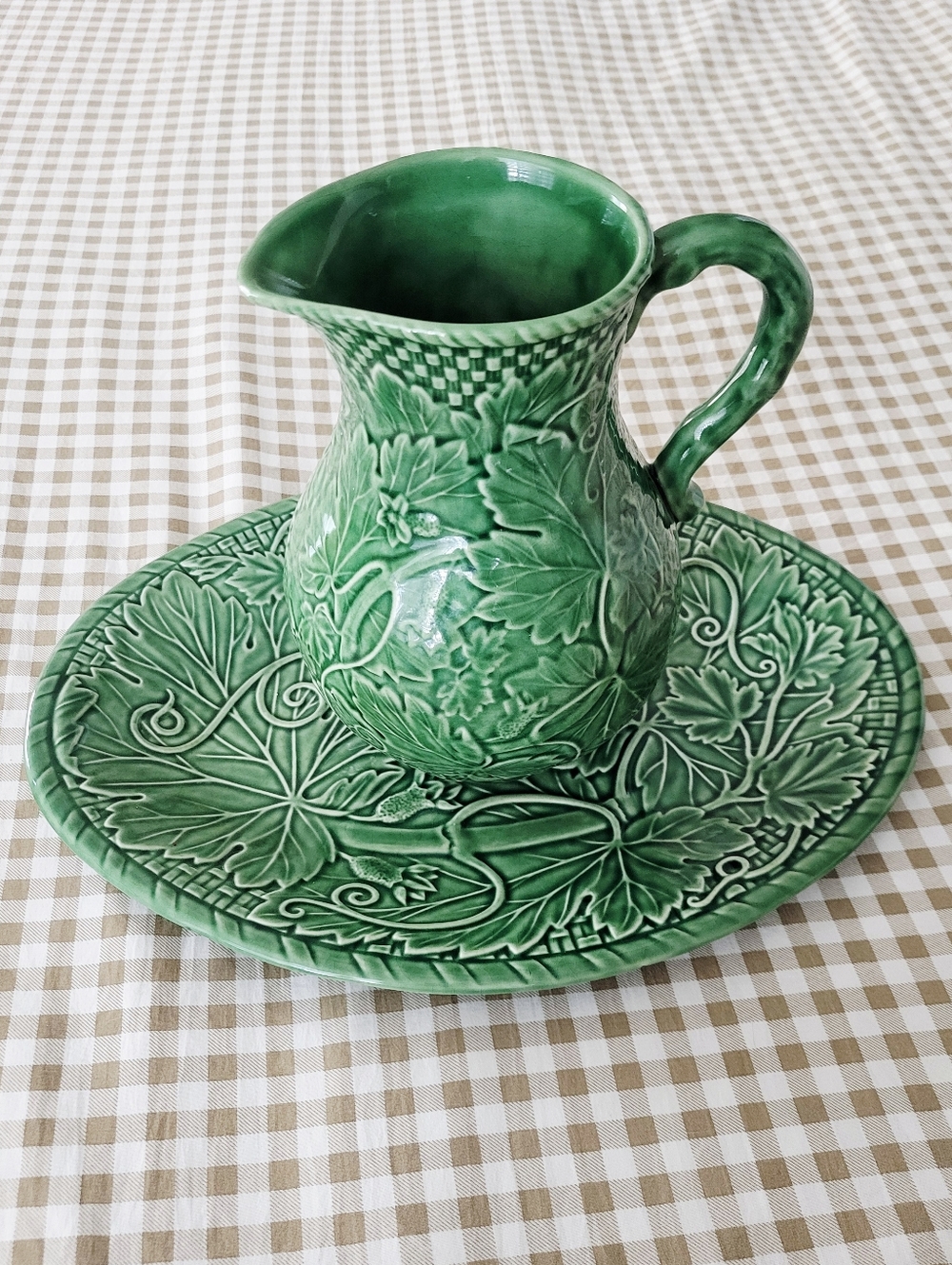Bordallo Pinheiro Green Strawberry Leaves Beverage Pitcher & Oval Platter